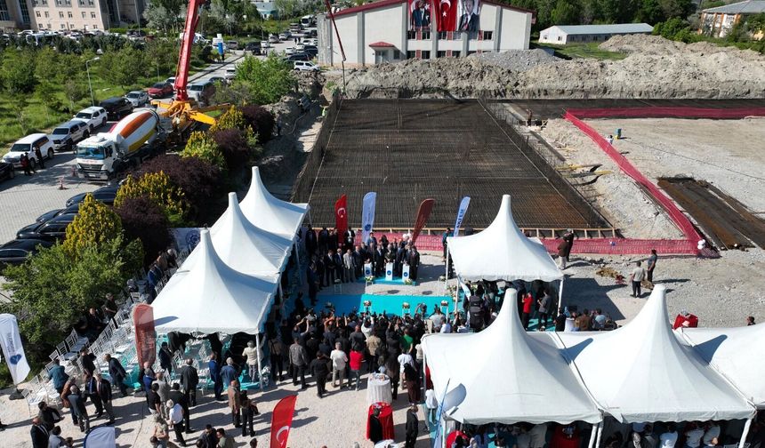Van YYÜ’de Denizcilik Fakültesi binasının temeli atıldı