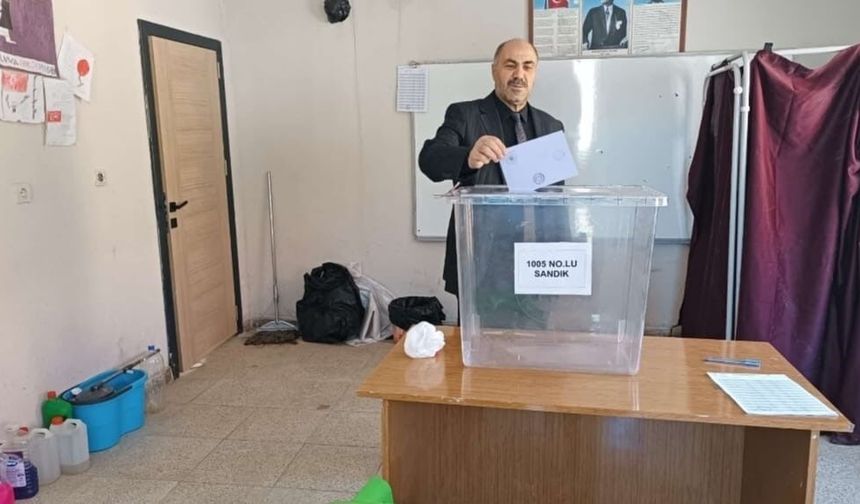 Başkale’de 4 mahallede yeniden muhtar seçimi yapıldı
