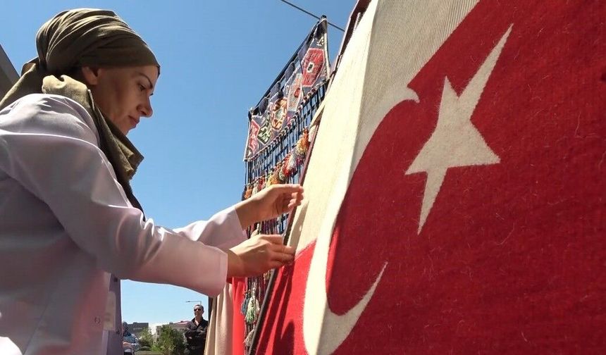 Van’da El Emeği ve Sanat Bir Arada