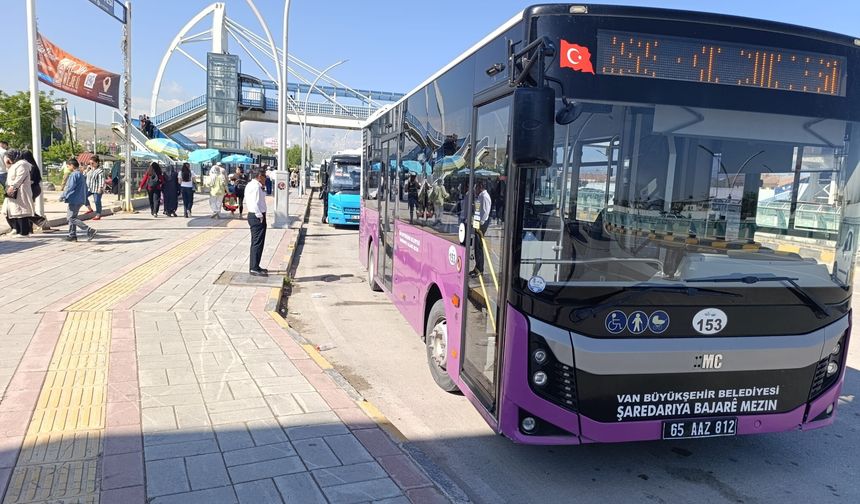Van Eğitim ve Araştırma Hastanesi’ne yeni otobüs hattı hizmete alındı
