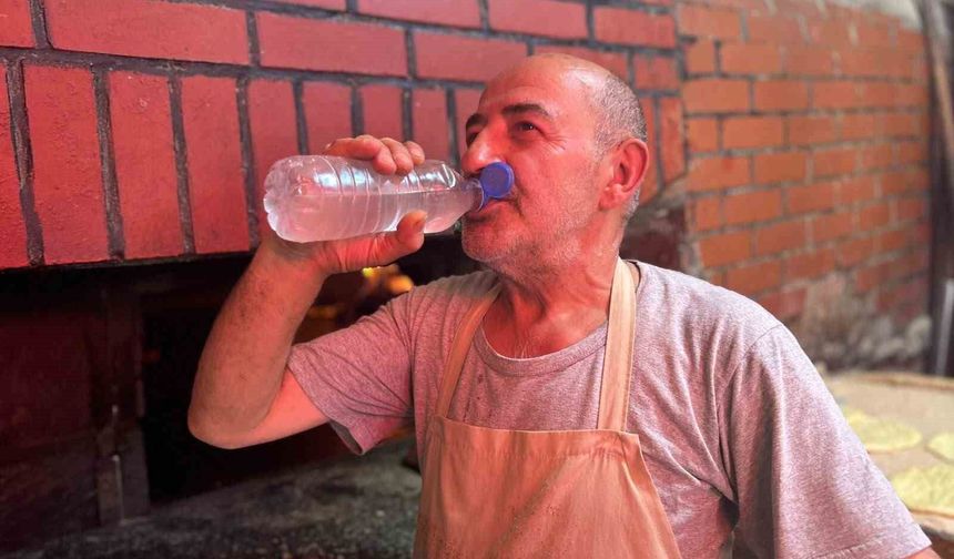 Van’da fırıncılar 300 derece sıcaklıkta çalışıyor