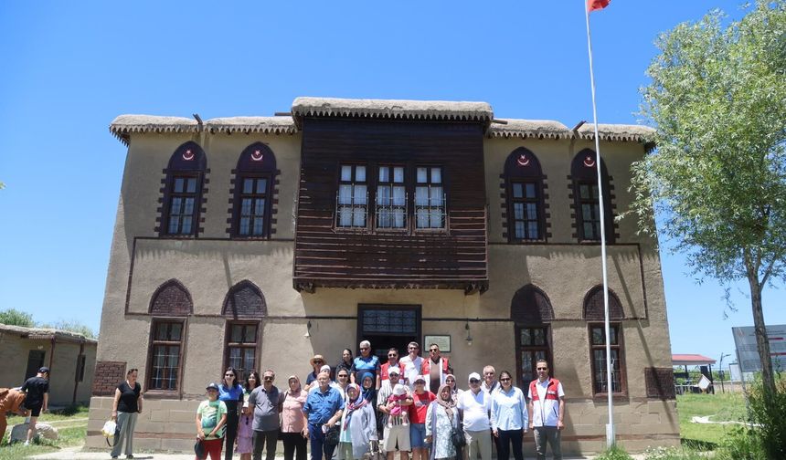 Van'da şehit ve gazi ailelerine kültür turu