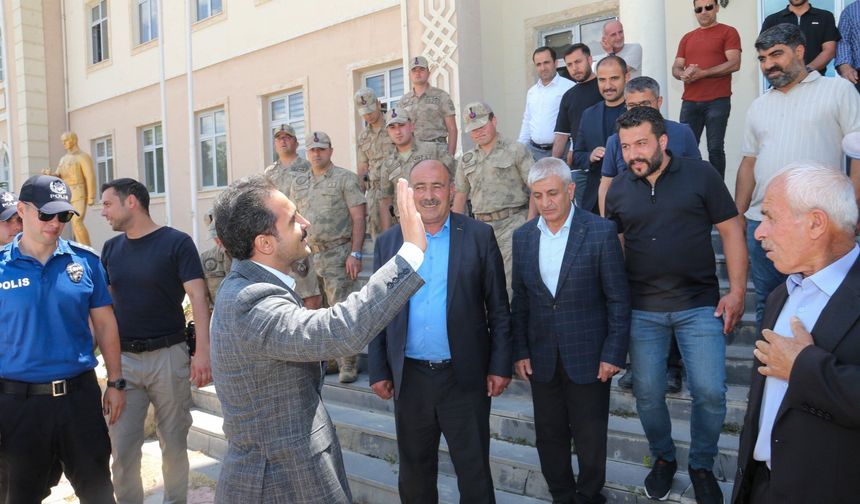 Kaymakam Yasin Erdem Gürpınar’a veda etti