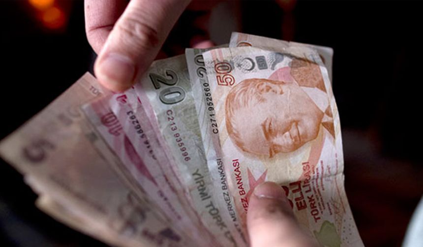 Emeklilerin zam farkı ödemeleri bugün hesaplara yatırılacak