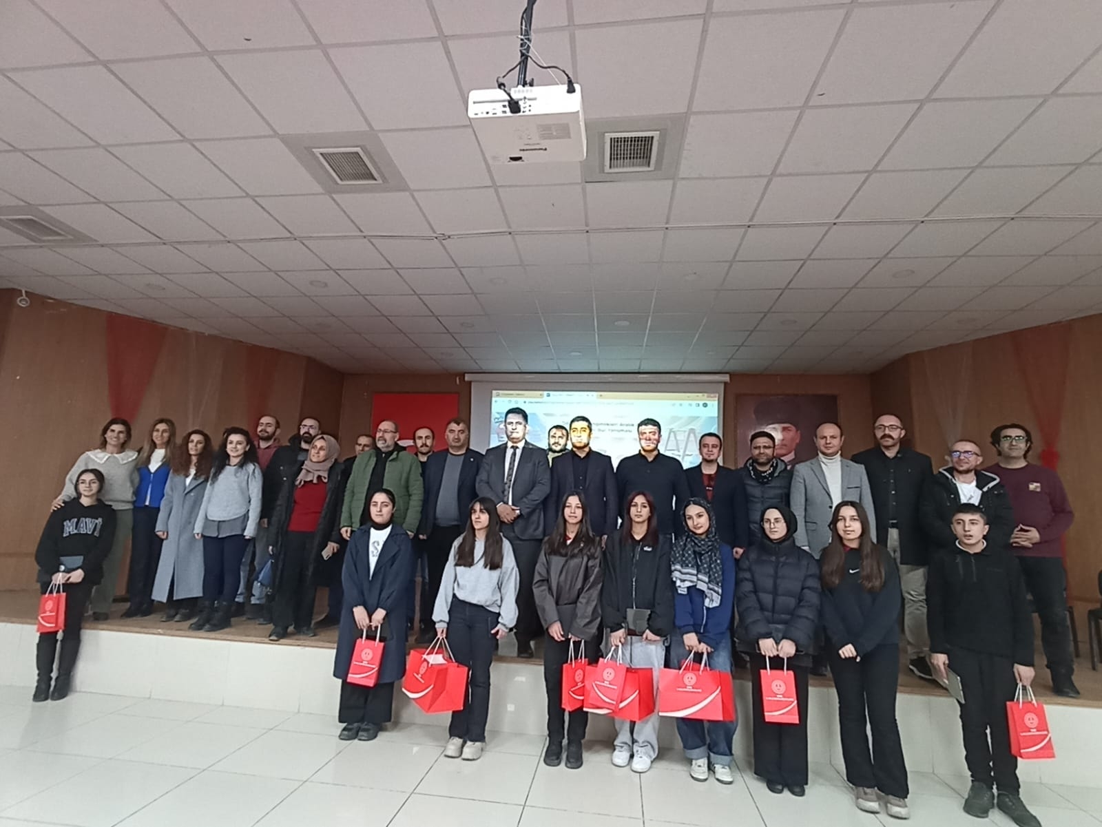 C5A49E5F Ec58 4Ab6 A014 86786D124A4C