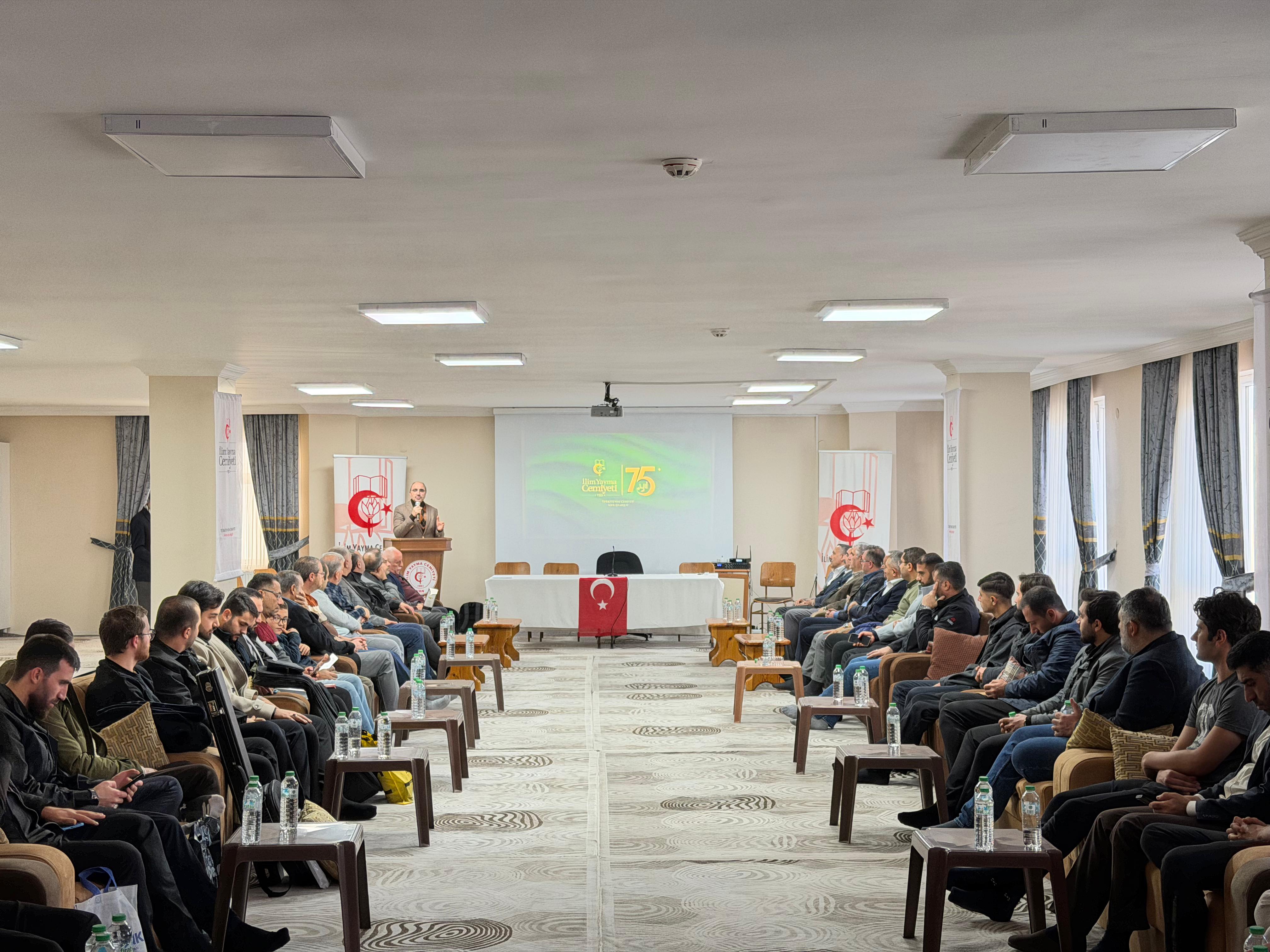 I M G 20251202 W A0024