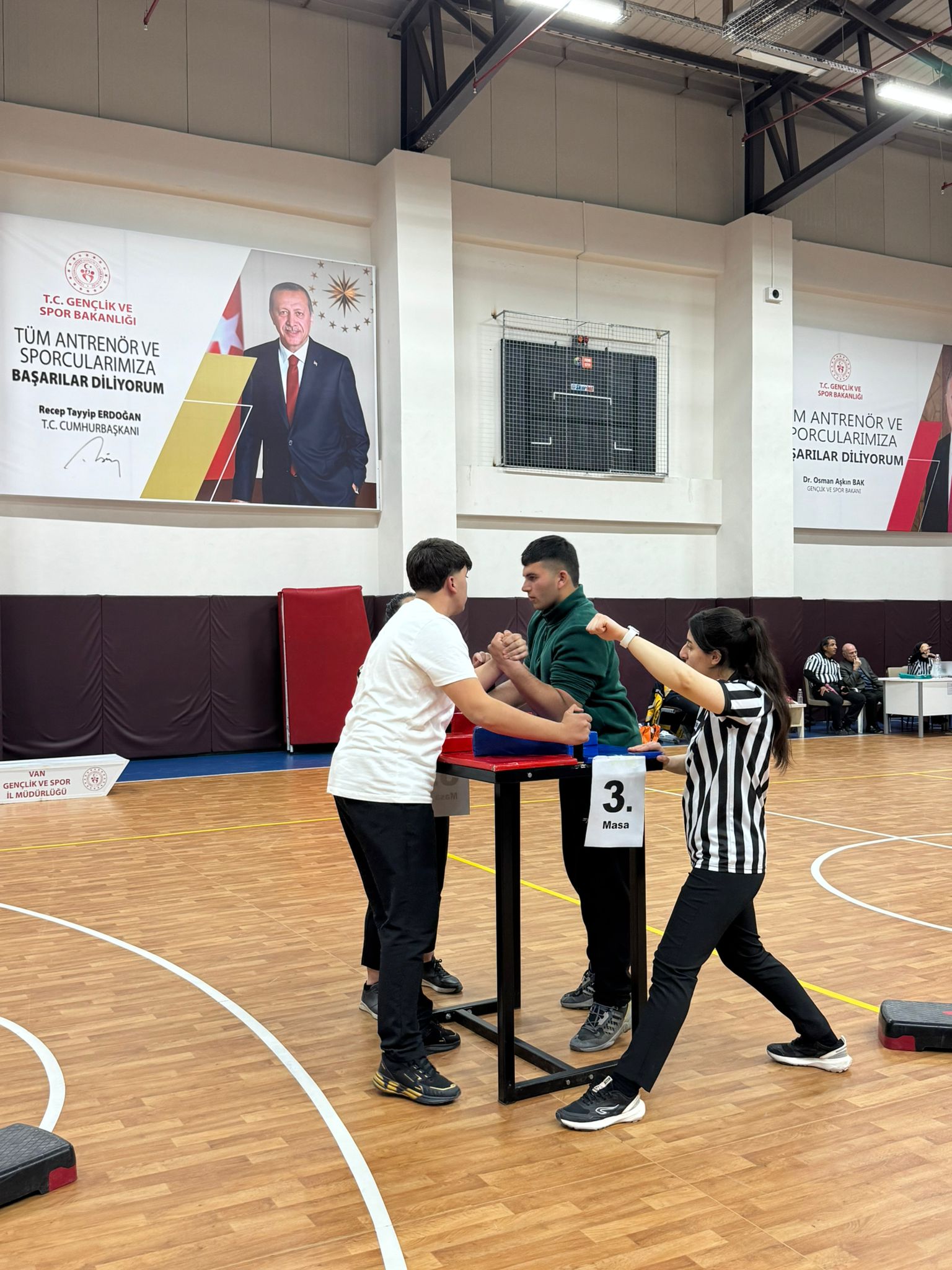 I M G 20251204 W A0047