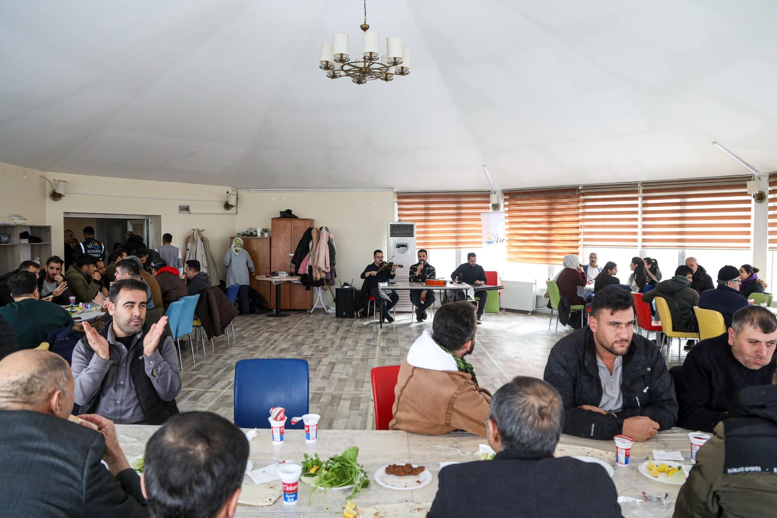 Dee61E4F B603 4C9B A252 A93B1Ba80665