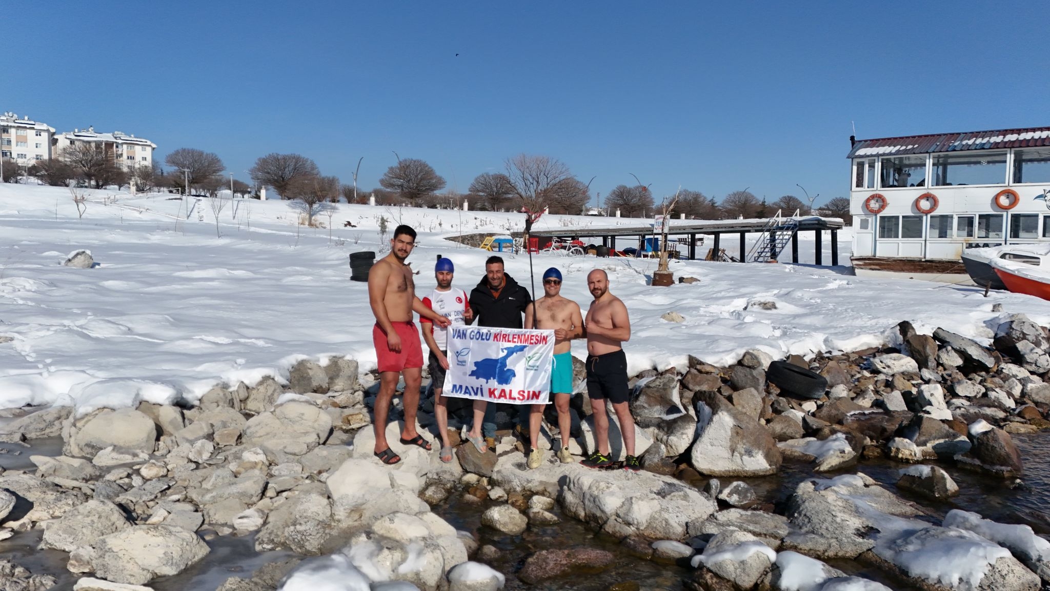 Df0Fed40 2D43 428F 8C4B 5514028F5928-1