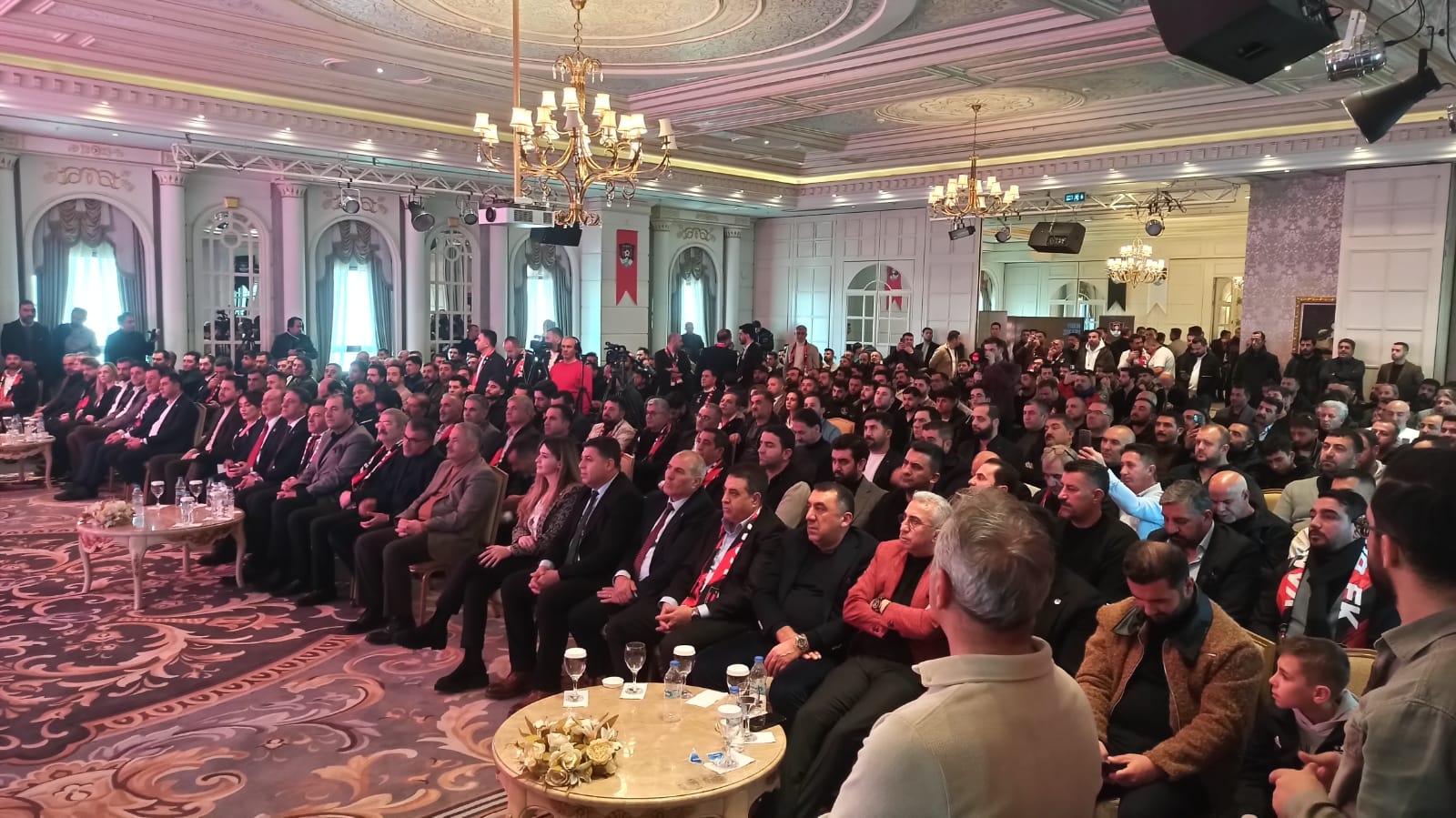 E30E86C6 Ff54 4F25 A401 F6B58Fe9A065