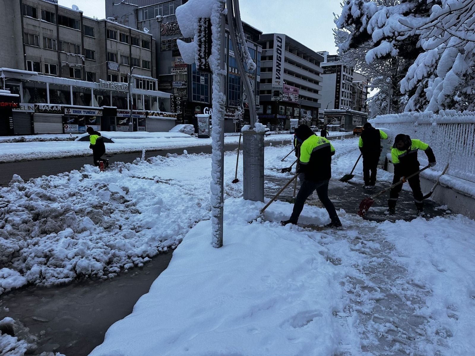 28Ef9D01 1C92 4D16 A85A 5Fb1A9B25D28