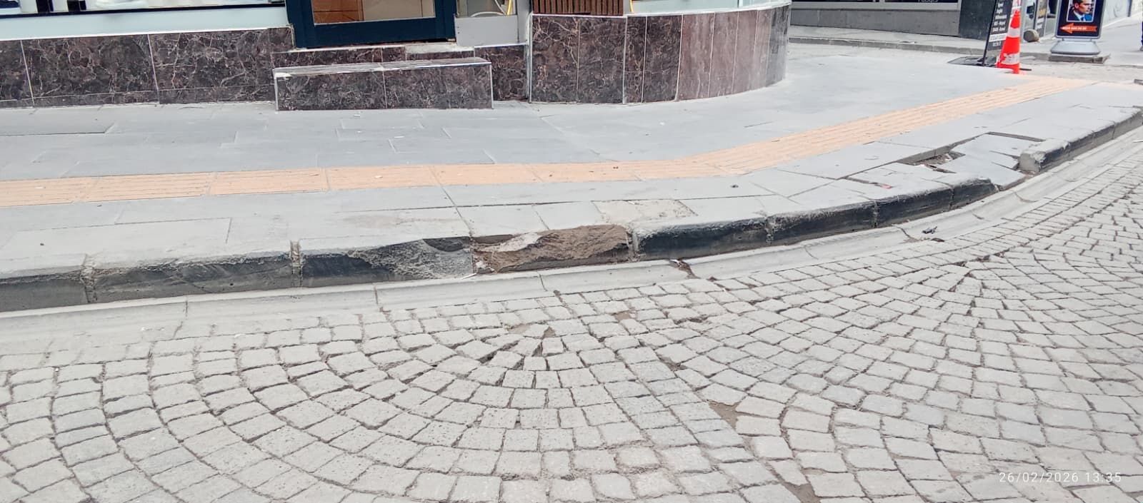 933De8A3 39Ad 47Bf A0E6 1Cc29E6B3D2D