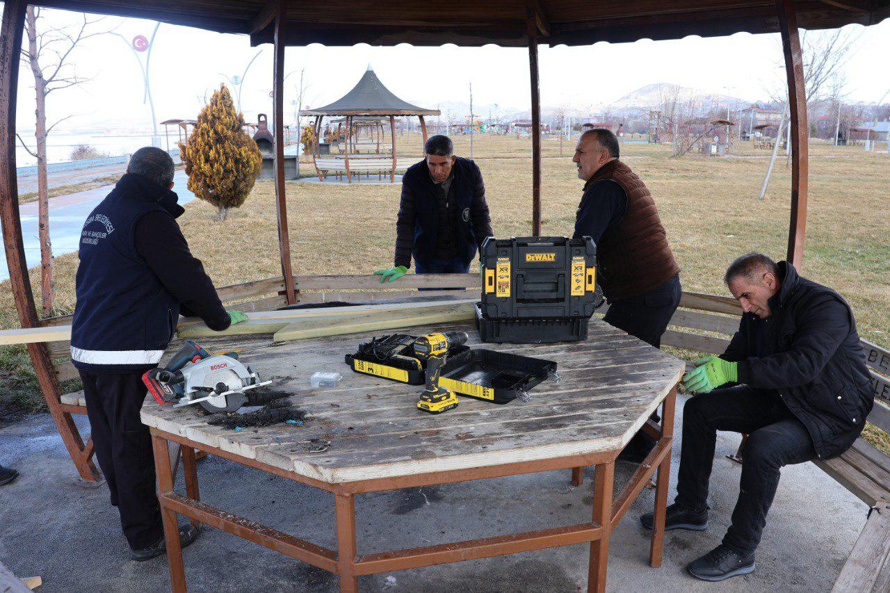 Cbf21159 8978 482E 9694 E4E251179Bcc