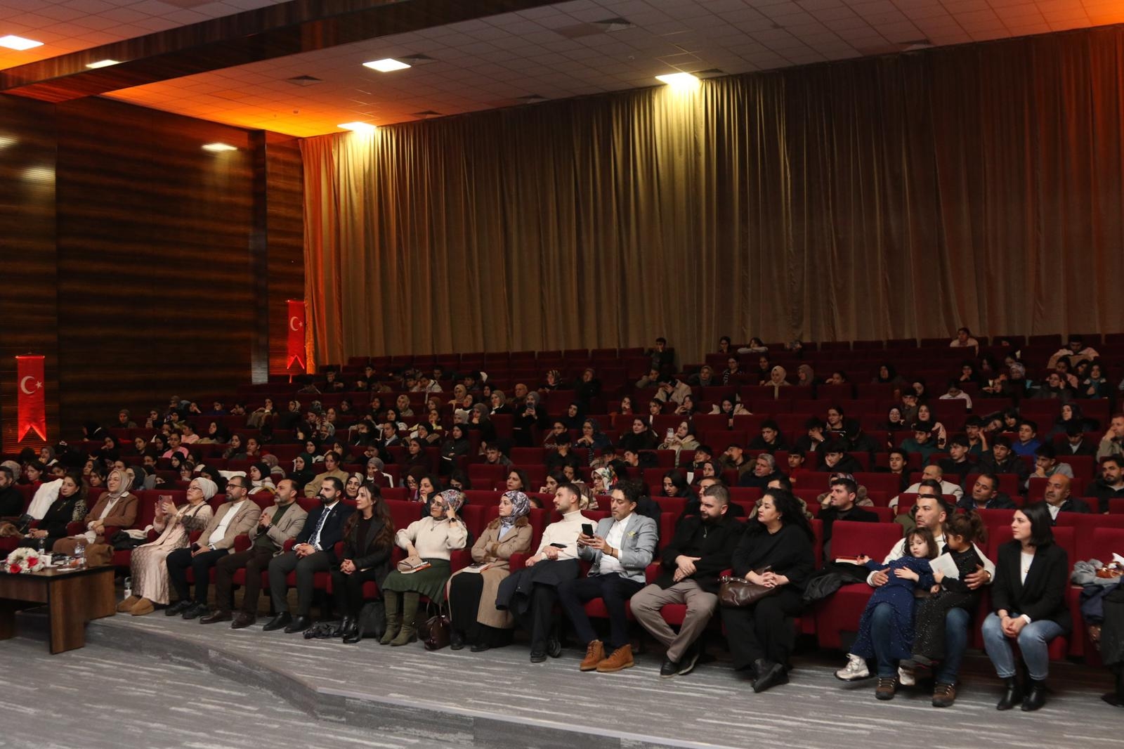 Cdec588E 9019 4936 Bb33 68065Ea3Ea6E