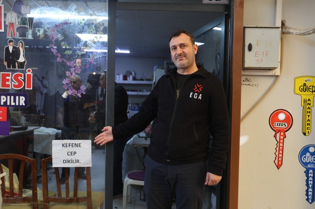 Aw657267 01 1772966097