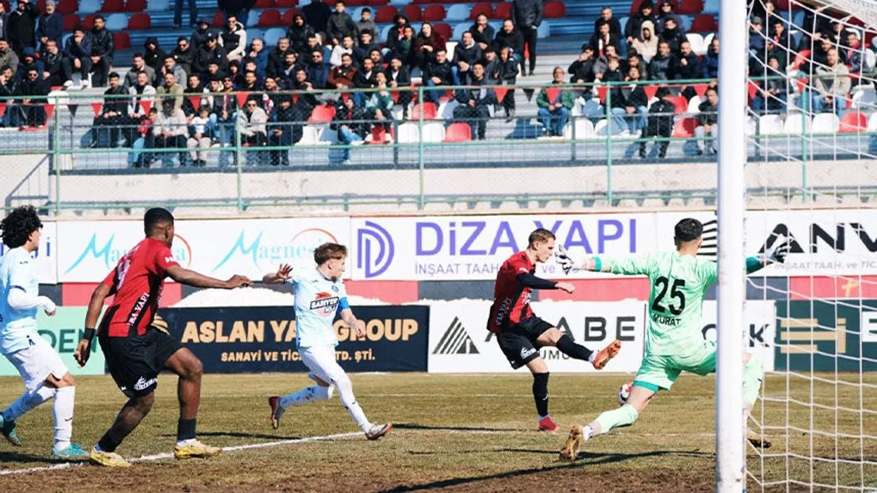 Vanspor Sms Grup Sariyerspor Maci