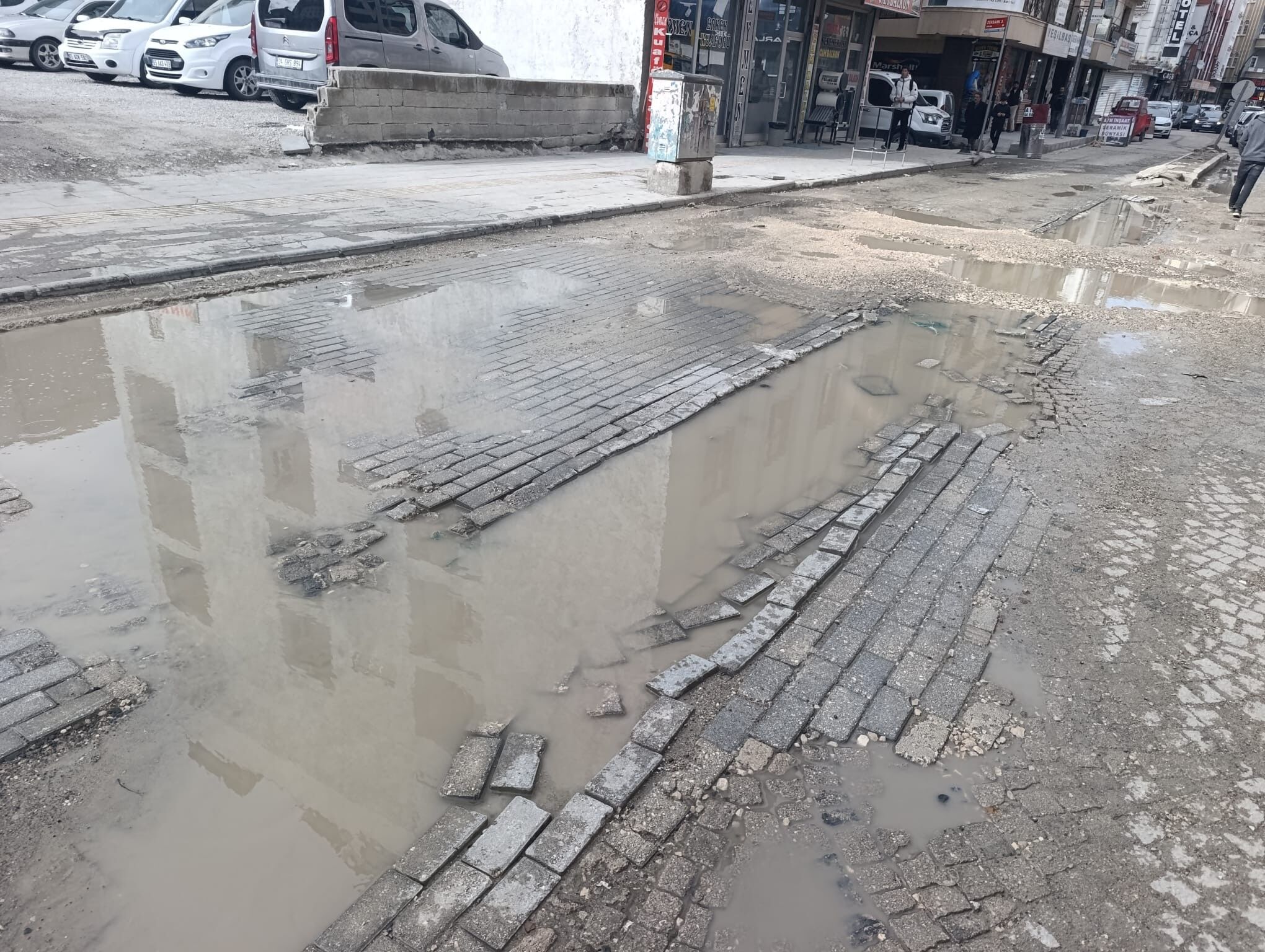 Ebef6A93 2B40 441E B0C8 882F416296Af