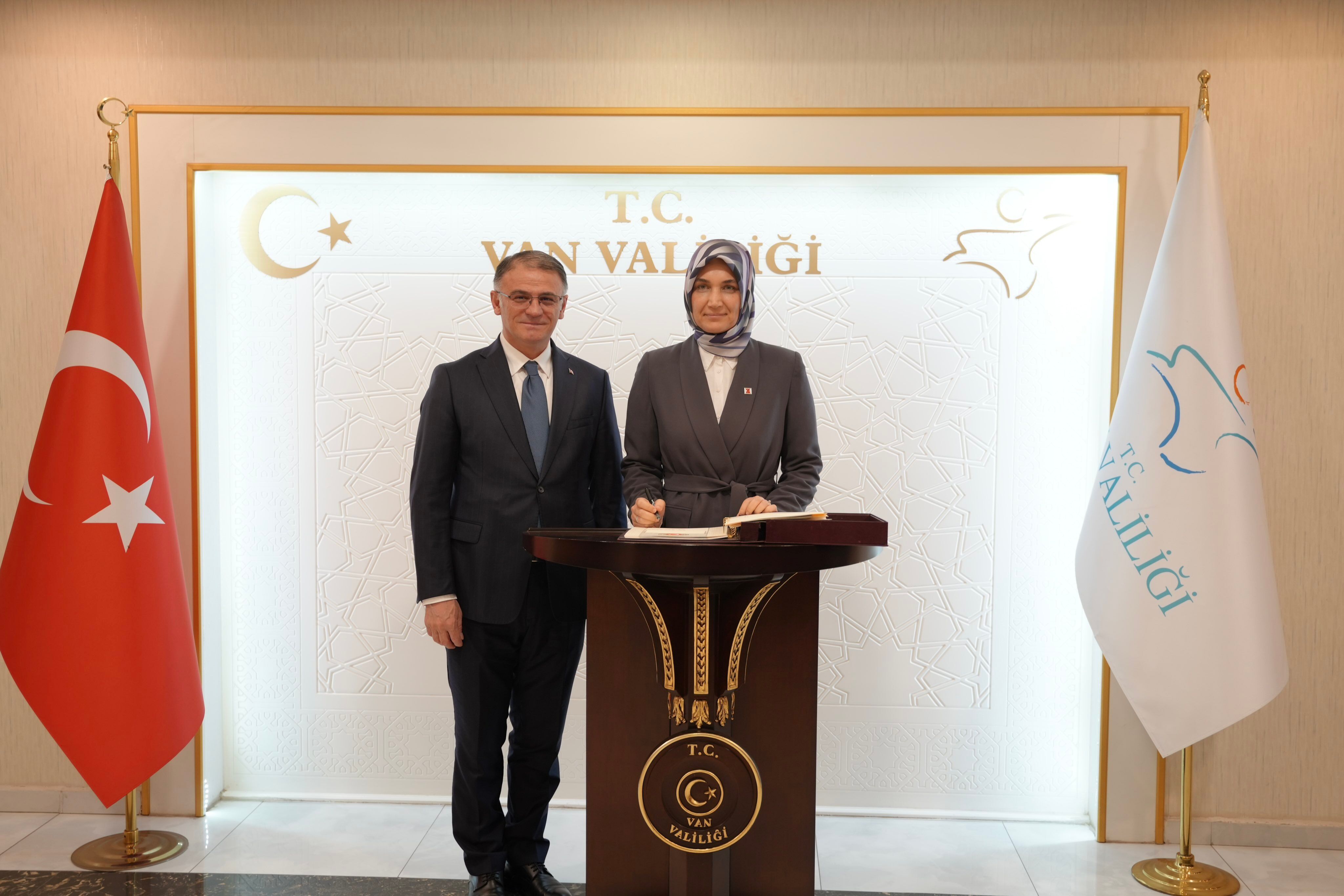 H Fcz Hw W E A Aygsi