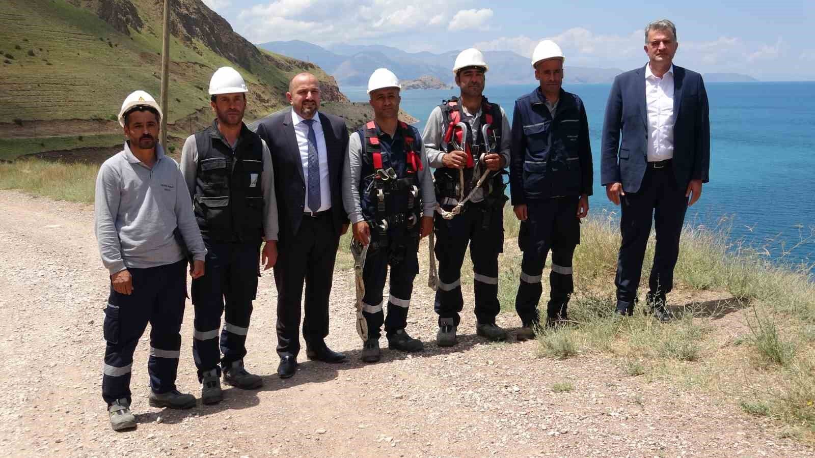 ‘Enerjinin kahramanları’ kesintisiz enerji için bayram mesaisinde