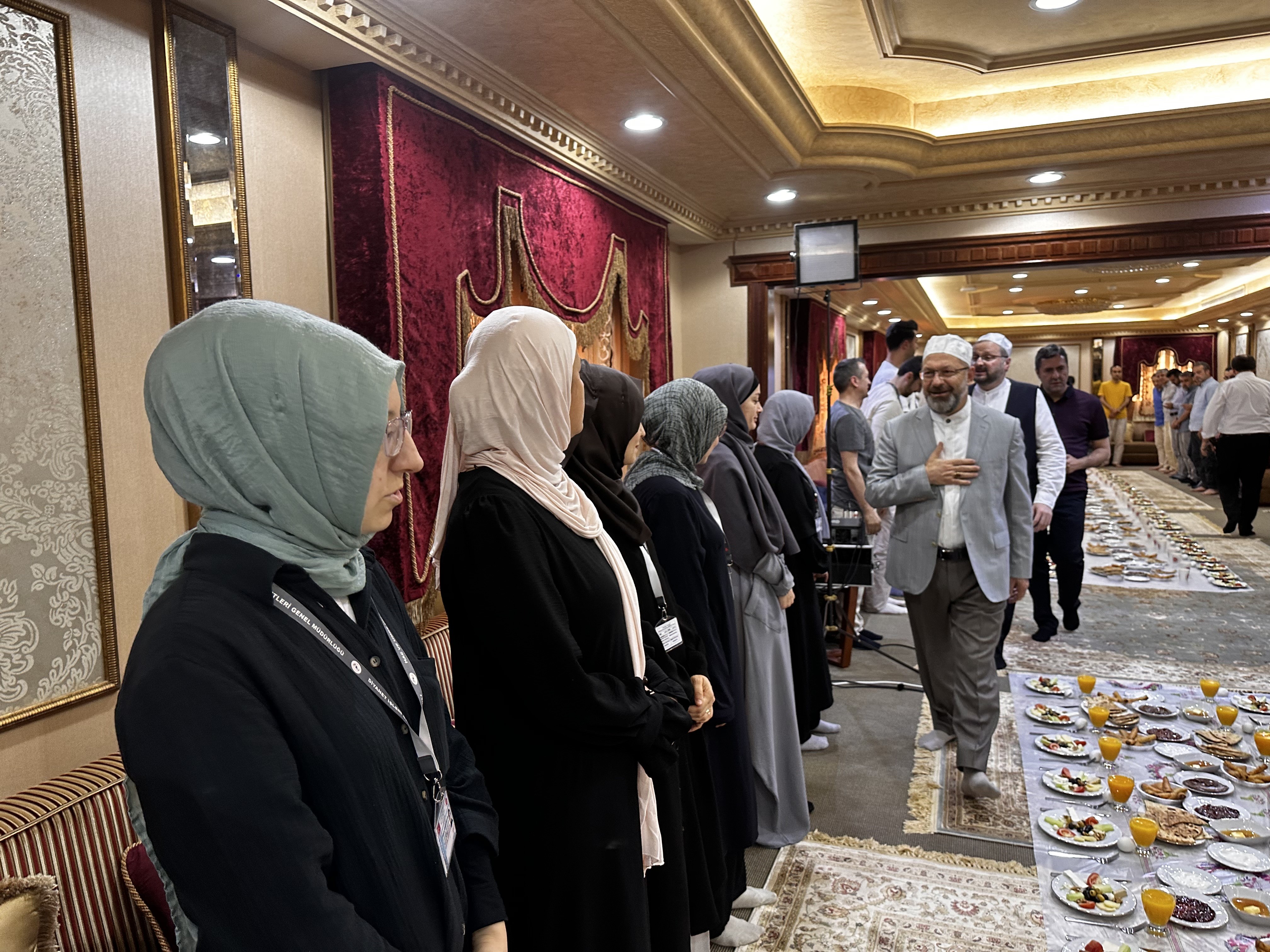 Türkiye’den gelen hacıların yaş ortalaması 62 oldu