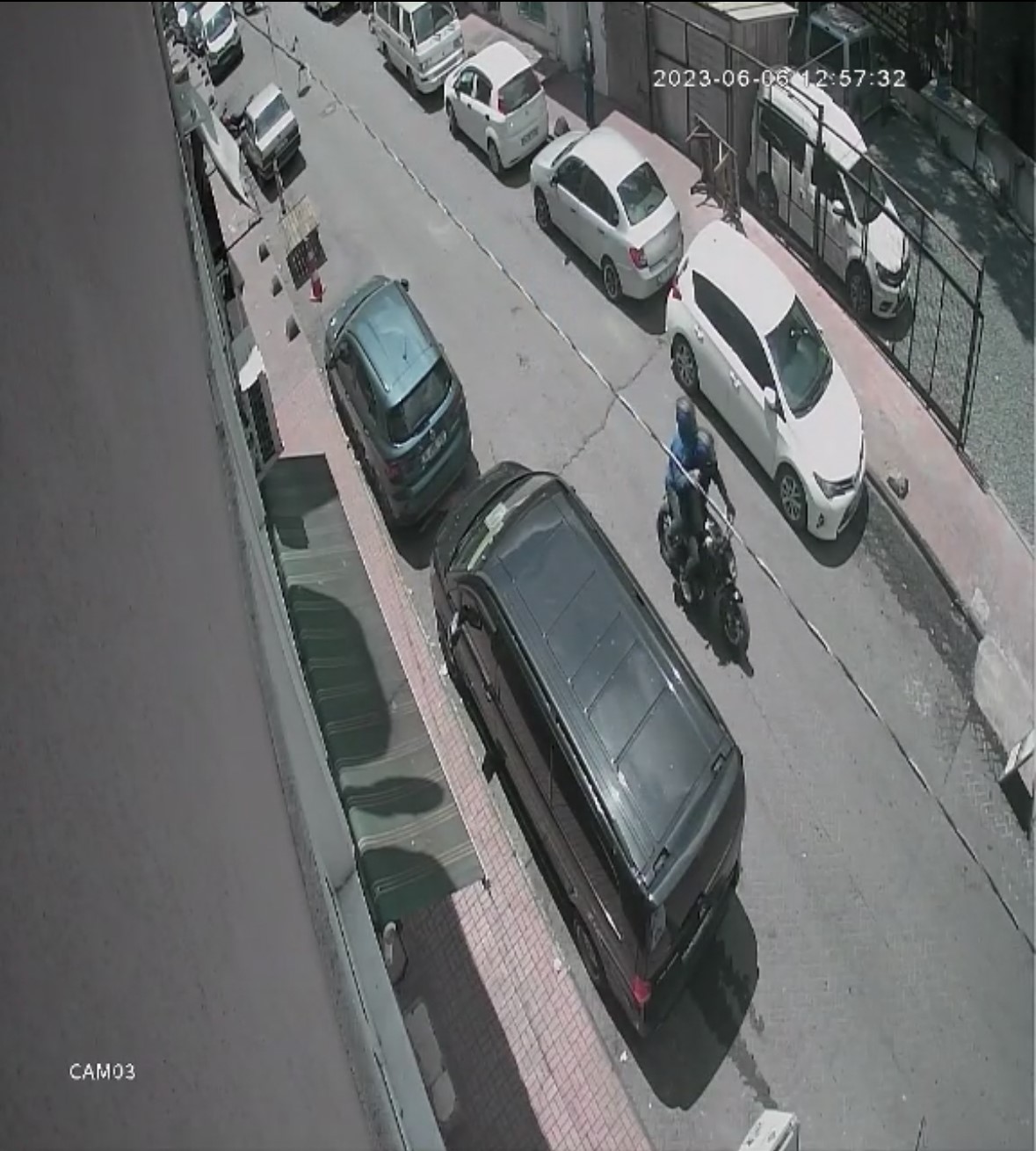 İstanbul'da silahlı saldırı dehşeti: Olayla alakasız yaşlı adamı öldürdü