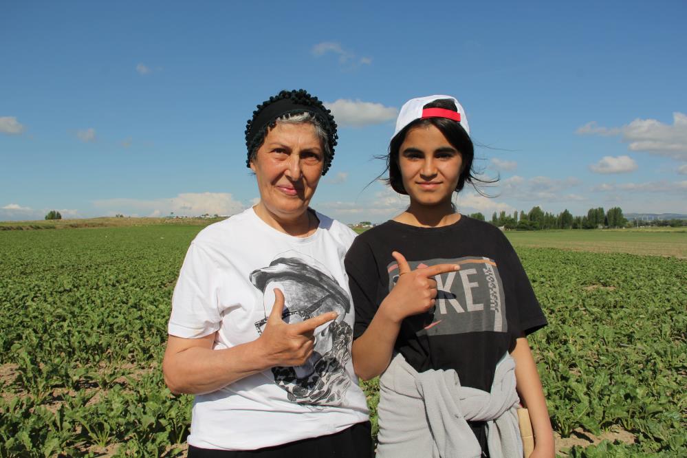 Mezuniyet elbisesi için tarlada çalışan 13 yaşındaki Narin'in hayalini gerçekleştirdiler