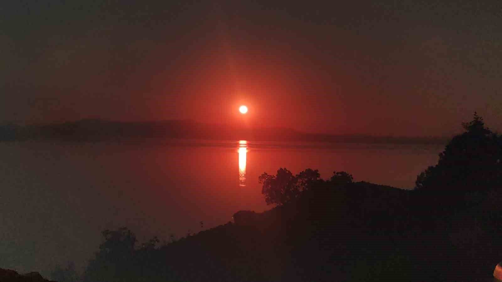 Van Gölü manzaralı eşsiz günbatımı