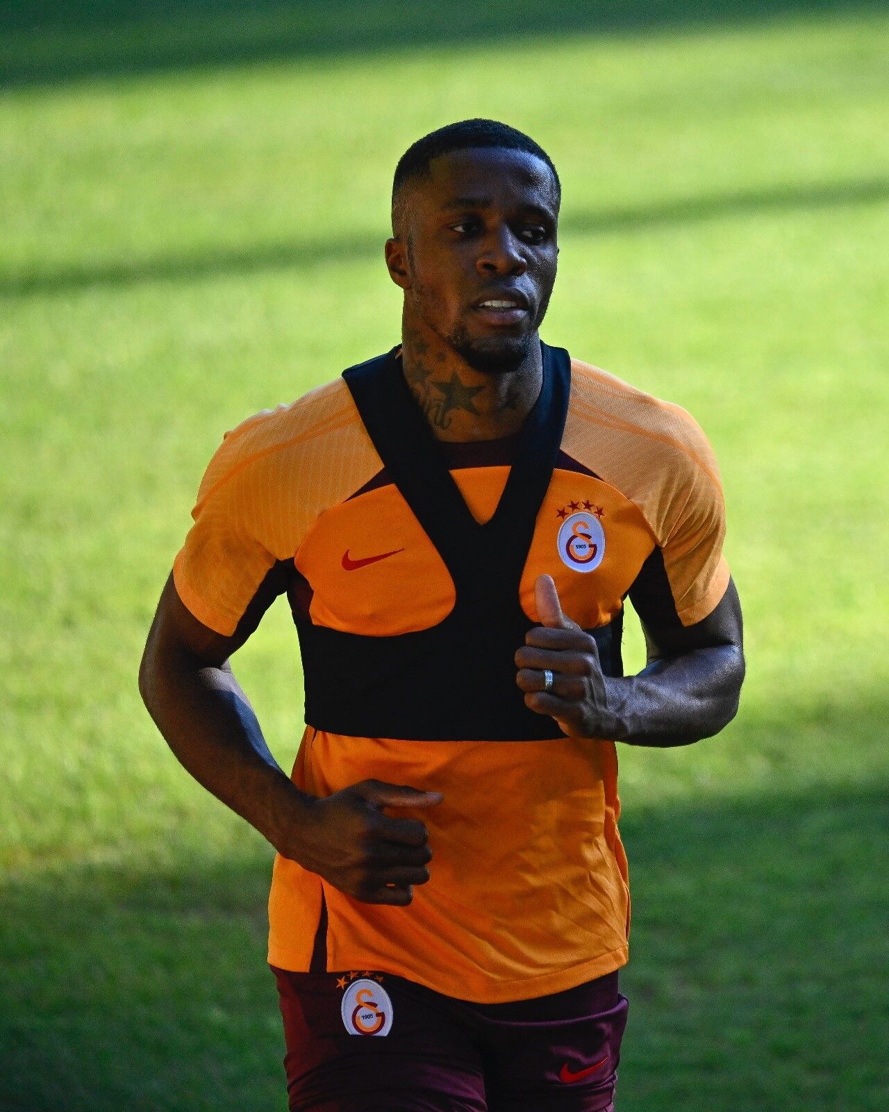 Zaha ve Bakambu, Galatasaray ile ilk antrenmanına çıktı