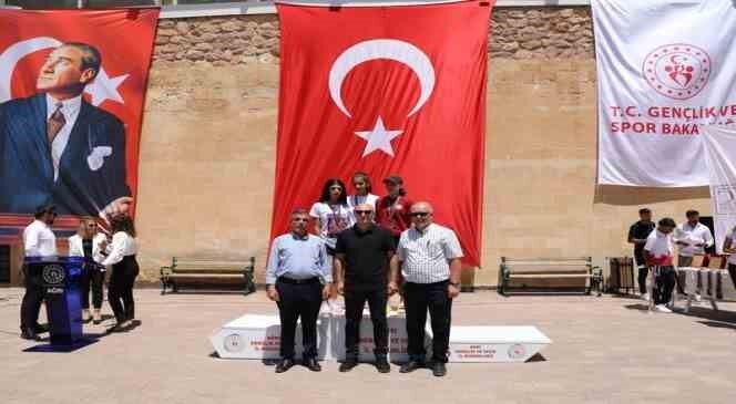 İshak Paşa Sarayı dağ koşusu yapıldı