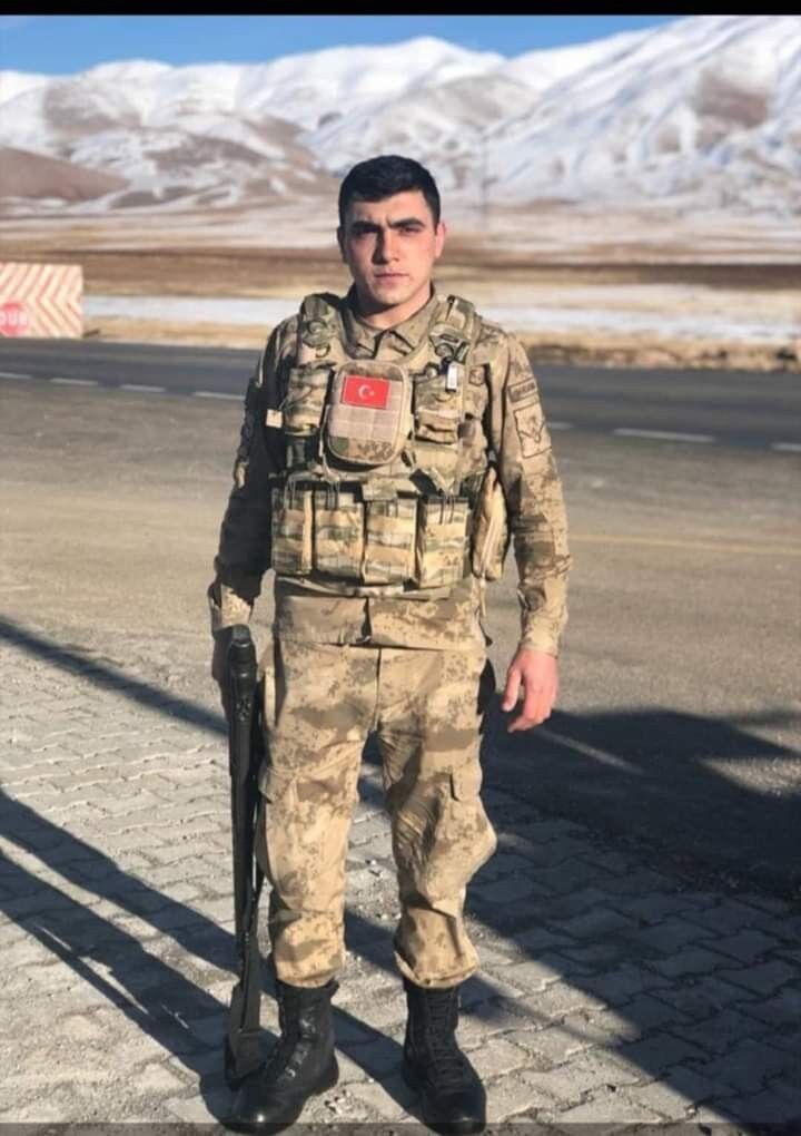 Şehit annesinden duygulandıran sözler: 'Rüyamda beni bayramlaşmaya çağırdı'