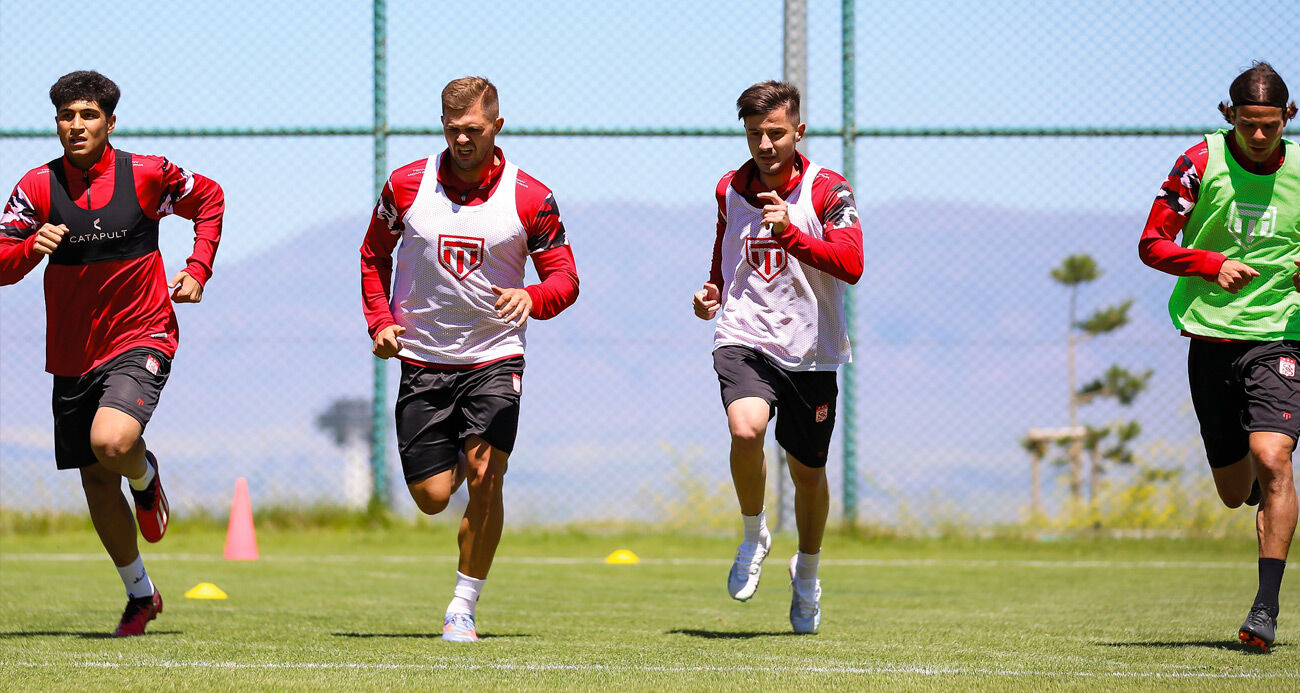 Sivasspor’da hazırlıklar tam gaz devam ediyor