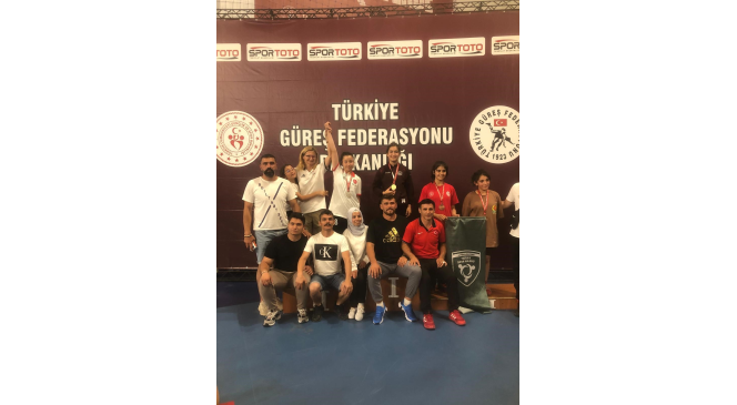 Eskişehirli sporcudan halterde gümüş madalya