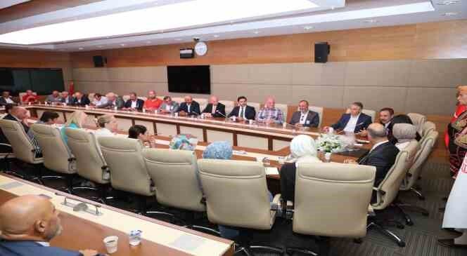 Ankaralılardan AK Parti Ankara Milletvekillerine hayırlı olsun ziyareti