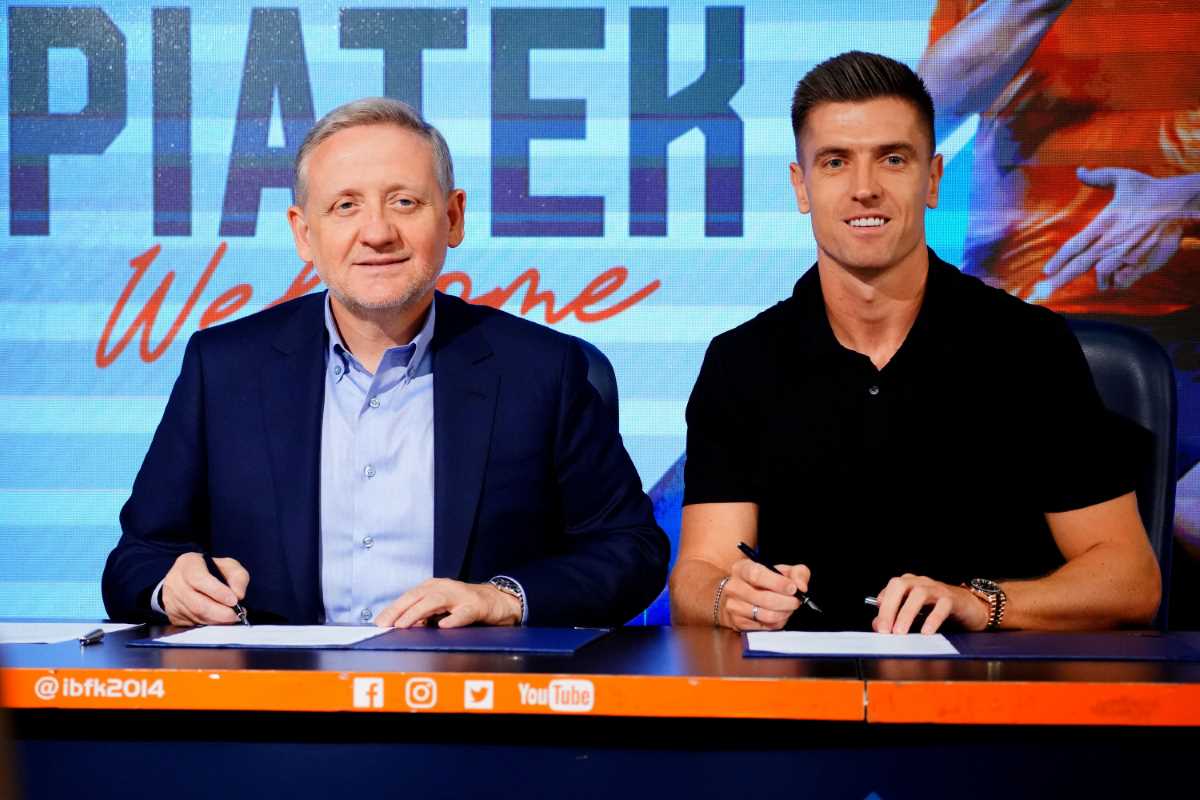 Krzysztof Piatek Başakşehir’e imzayı attı