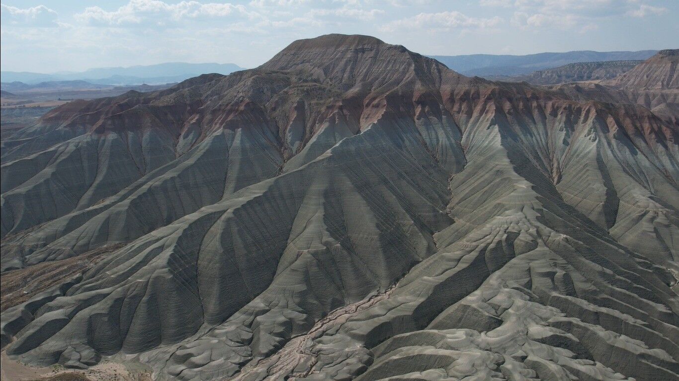 Başkentin 10 milyon yıllık rengarenk tepeleri: Gökkuşağı Tepeleri