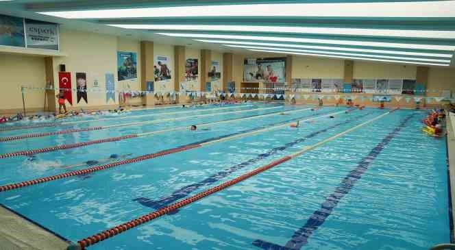 Yüzmenin keyfini Tepebaşı’nda yaşıyorlar