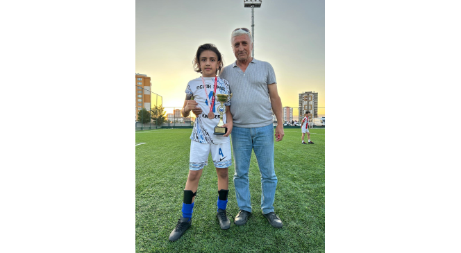 Kayseri U-12 Liginde şampiyon Demirspor oldu