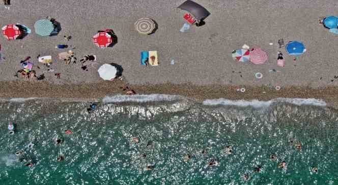 Antalya 8 milyon 11 bin 828 turist sayısına ulaştı