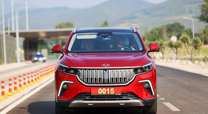 Yollardaki Togg sayısı 2 bini aştı! Bakan Kacır: Üretim daha da hızlanacak