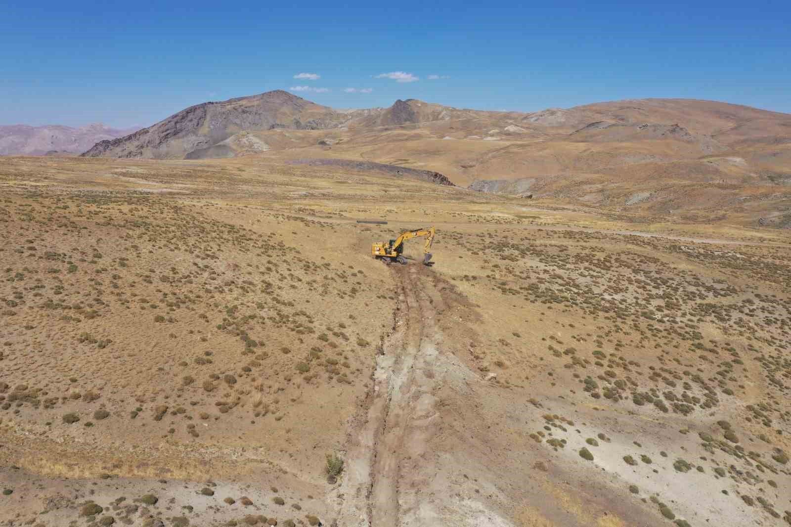 Asırlık kanal yeniden suyla buluştu