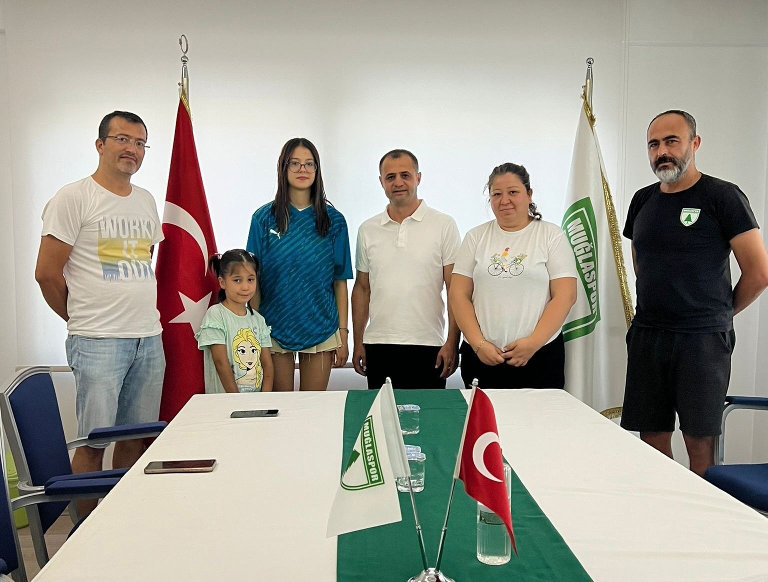 Muğlaspor Voleybol ’un iki yeteneği transfer oldu