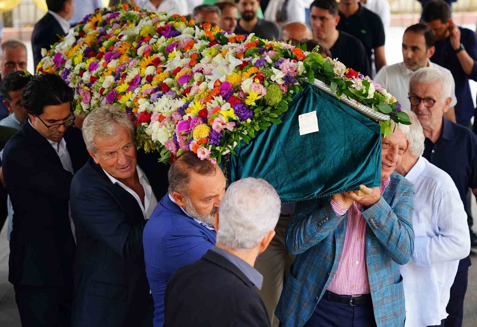 Dürrüşah Akaydın, son yolculuğuna uğurlandı