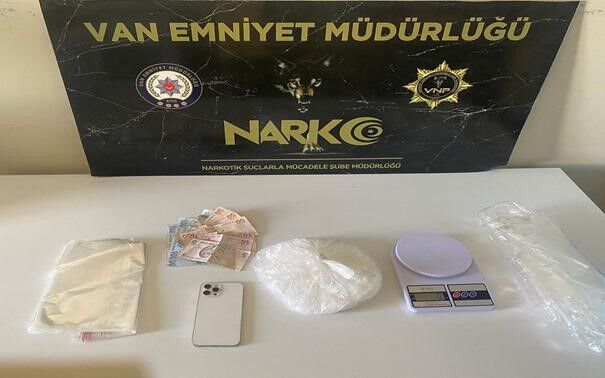 Van’da 13 kilo 534 gram uyuşturucu ele geçirildi