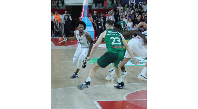 P. Karşıyaka’dan Braian Angola, İsrail ekibine transfer oldu