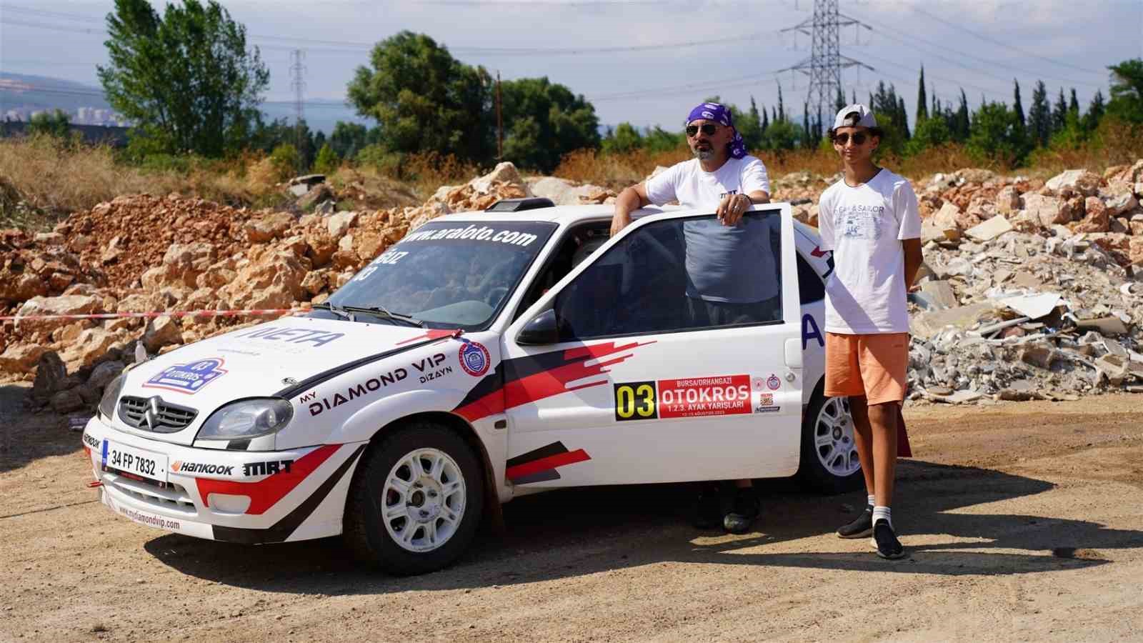 Otokros yarışları nefes kesti