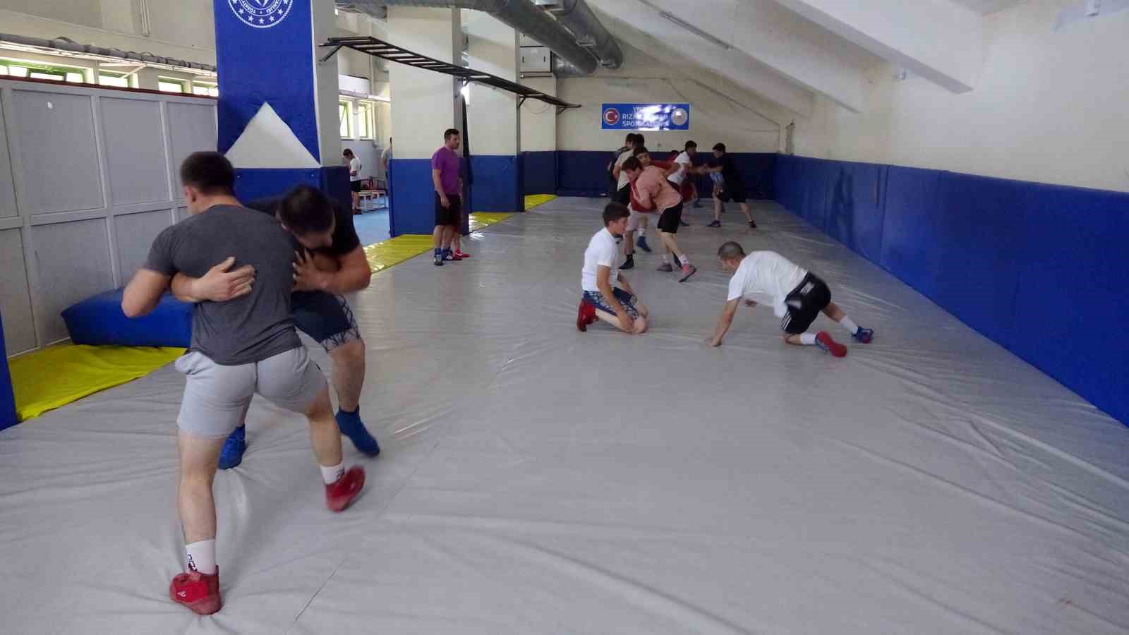 Yozgat Belediyesi geleceğin güreşçilerini yetiştiriyor