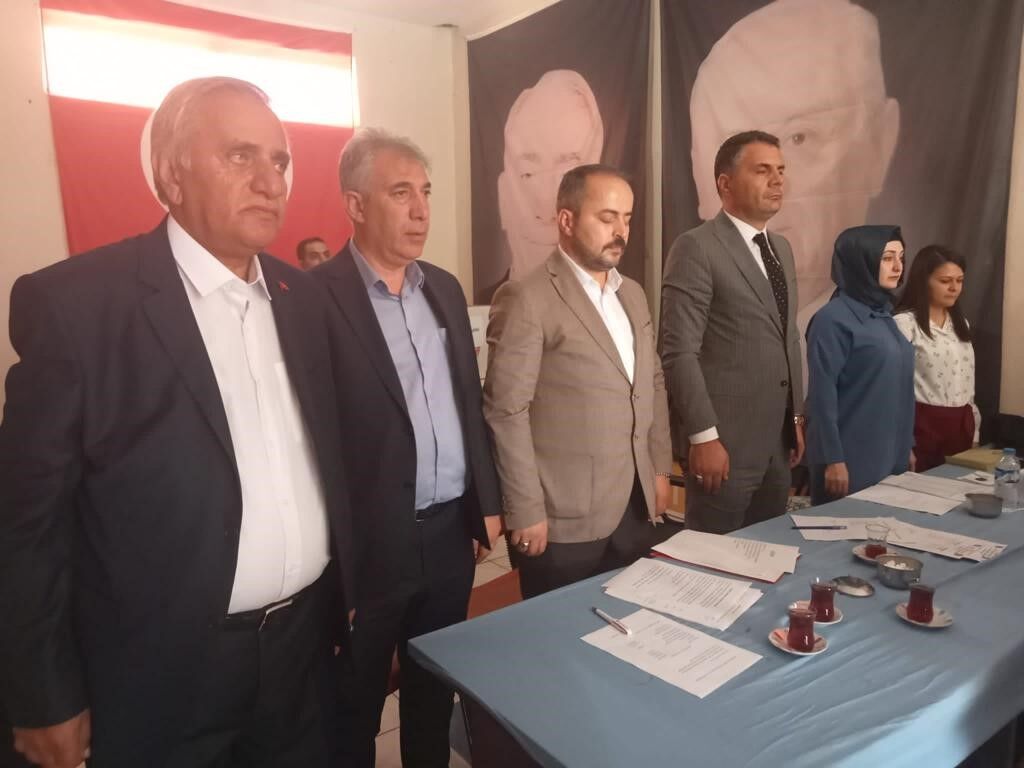 MHP Karayazı ilçe kongresi yapıldı