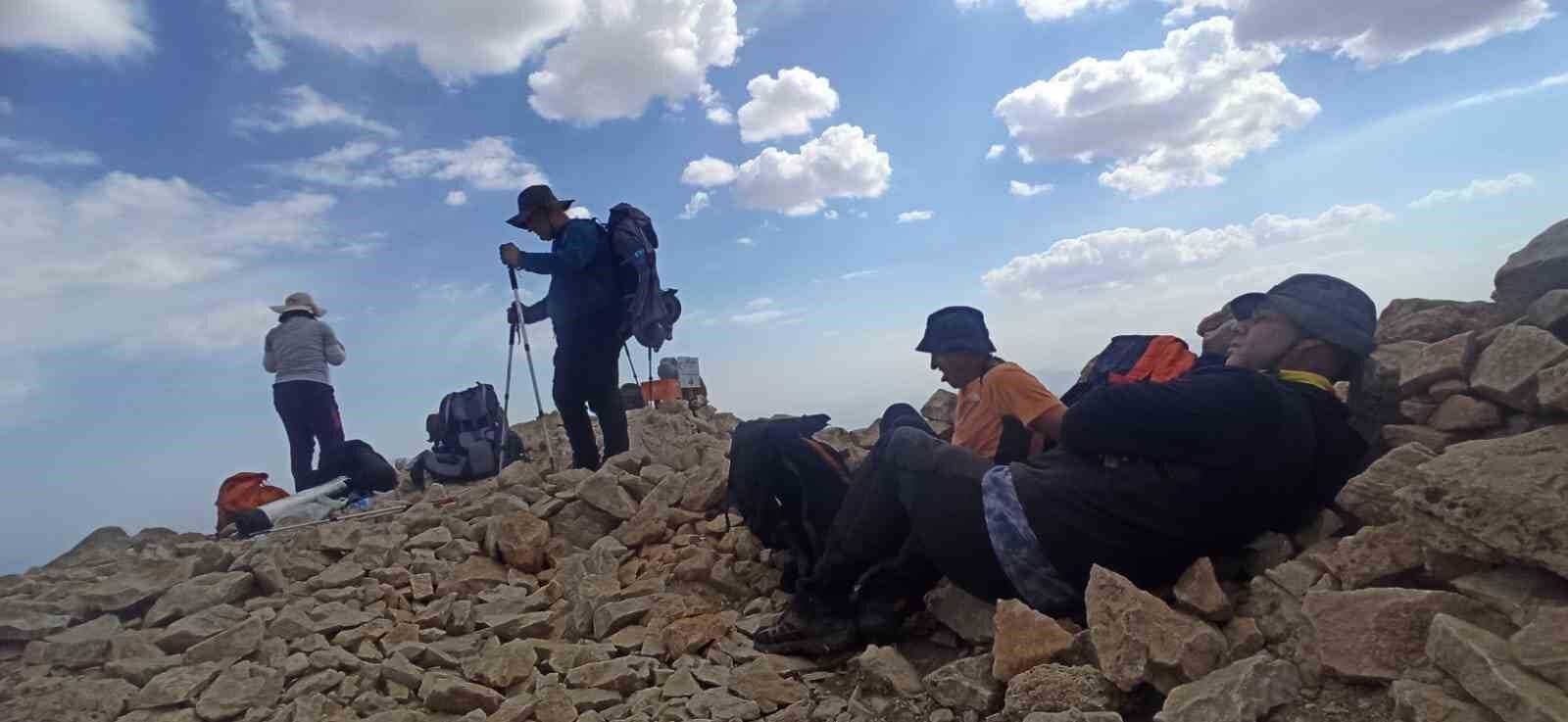 Dağcılar 11 günde 3 şehirde 3 zirve yapacak