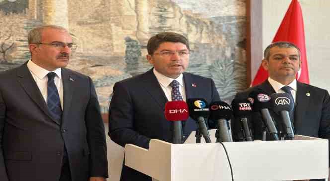 Adalet Bakanı Tunç,  “Deprem sonrasında tespit davaları ve  diğer davalarla ilgili ihtiyacı karşılayabilecek 131 yeni mahkeme kurulmasını sağladık”