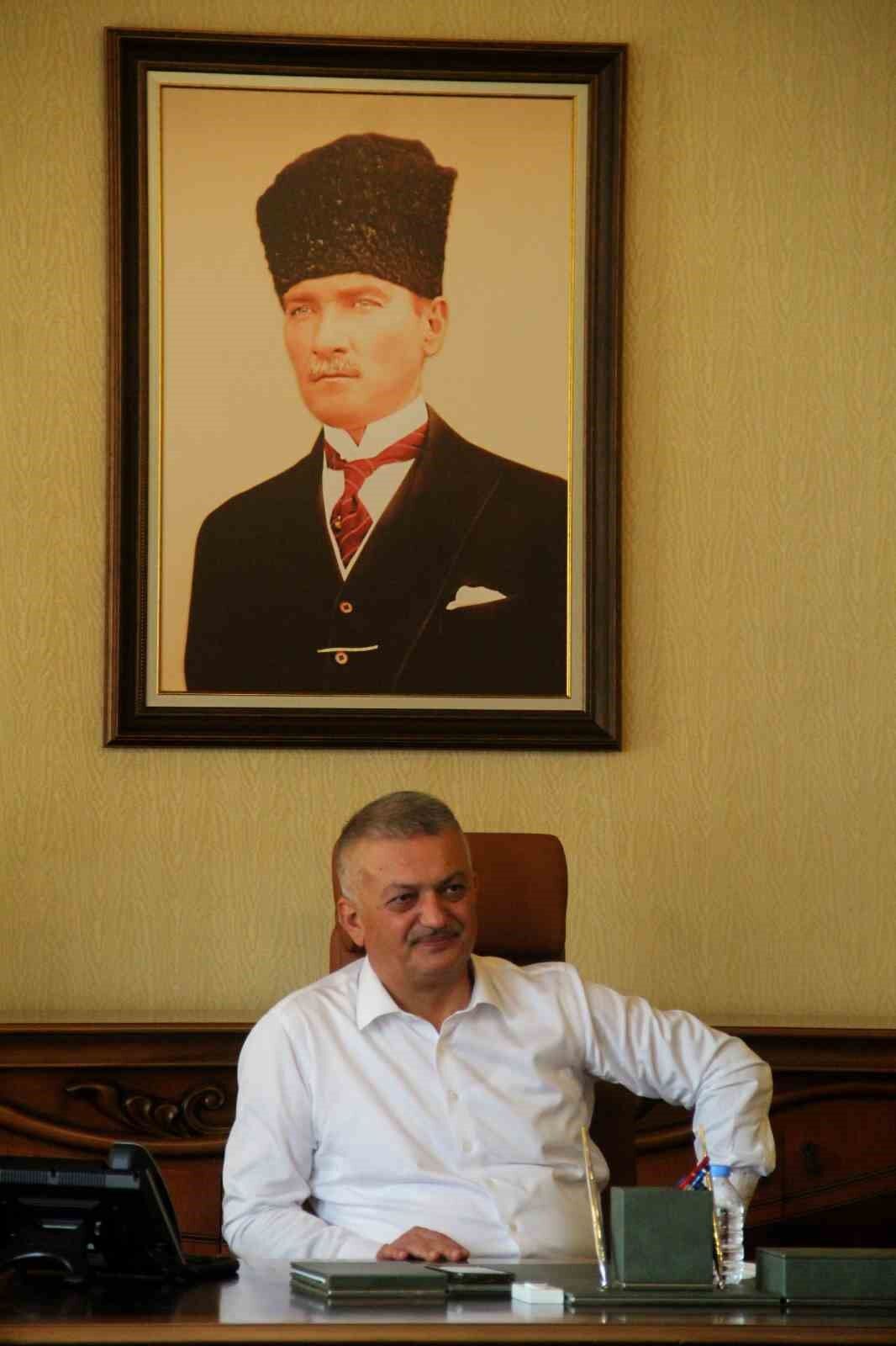Malatya Valiliği’ne atanan, Vali Ersin Yazıcı’ya duygusal veda